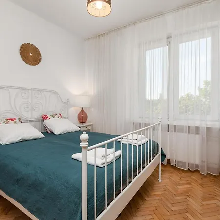 Gagarina 13 By Homeprime Apartment